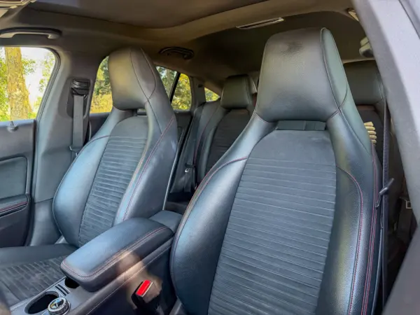 Mercedes-Benz CLA 200 d 7G-DCT AMG Line 9