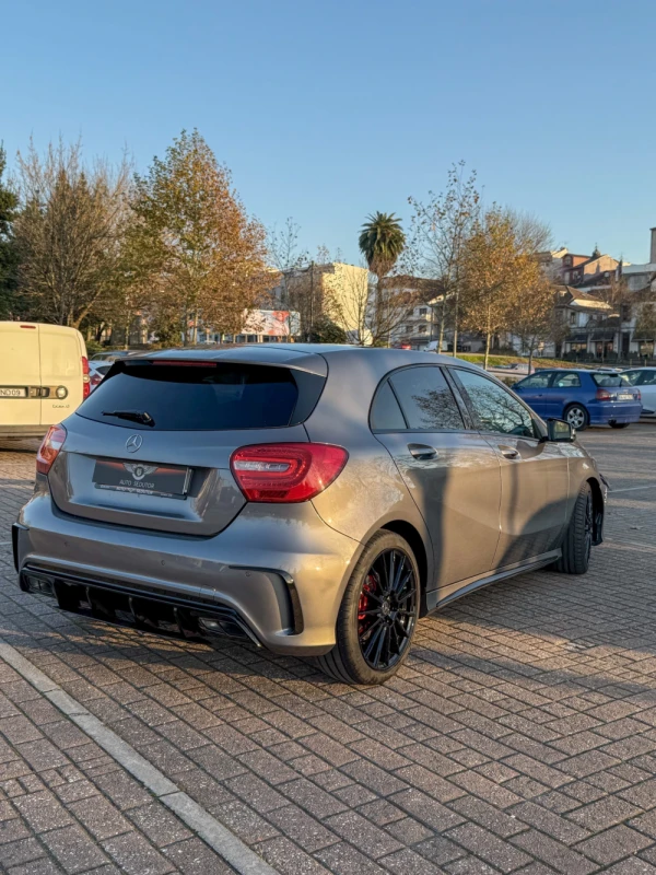 Mercedes-Benz A 180 Amg 10