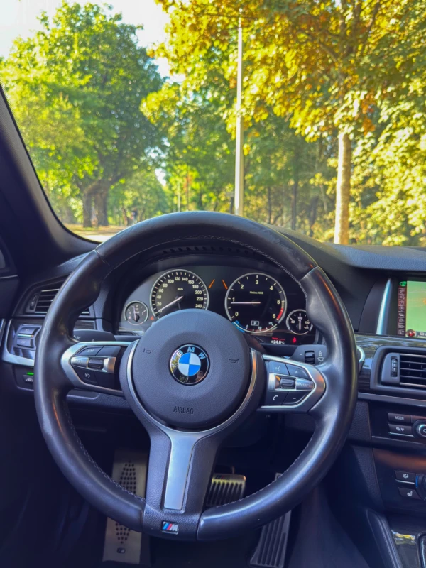 BMW 520 d Pack M Auto 16