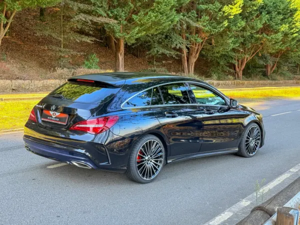 Mercedes-Benz CLA 200 d Shooting Brake AMG Line Aut. 3