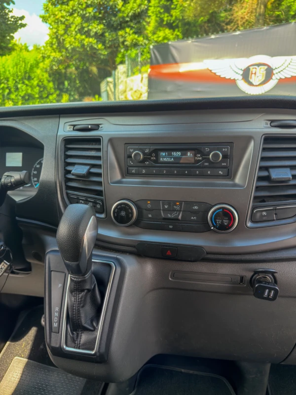 Ford Transit null 11