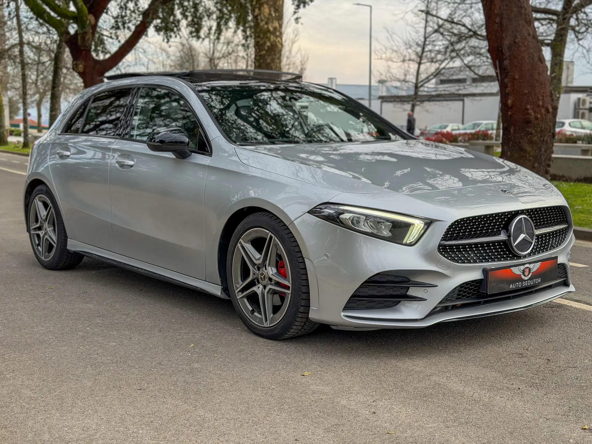 Mercedes-Benz A 180 d 7G-DCT AMG Line 5