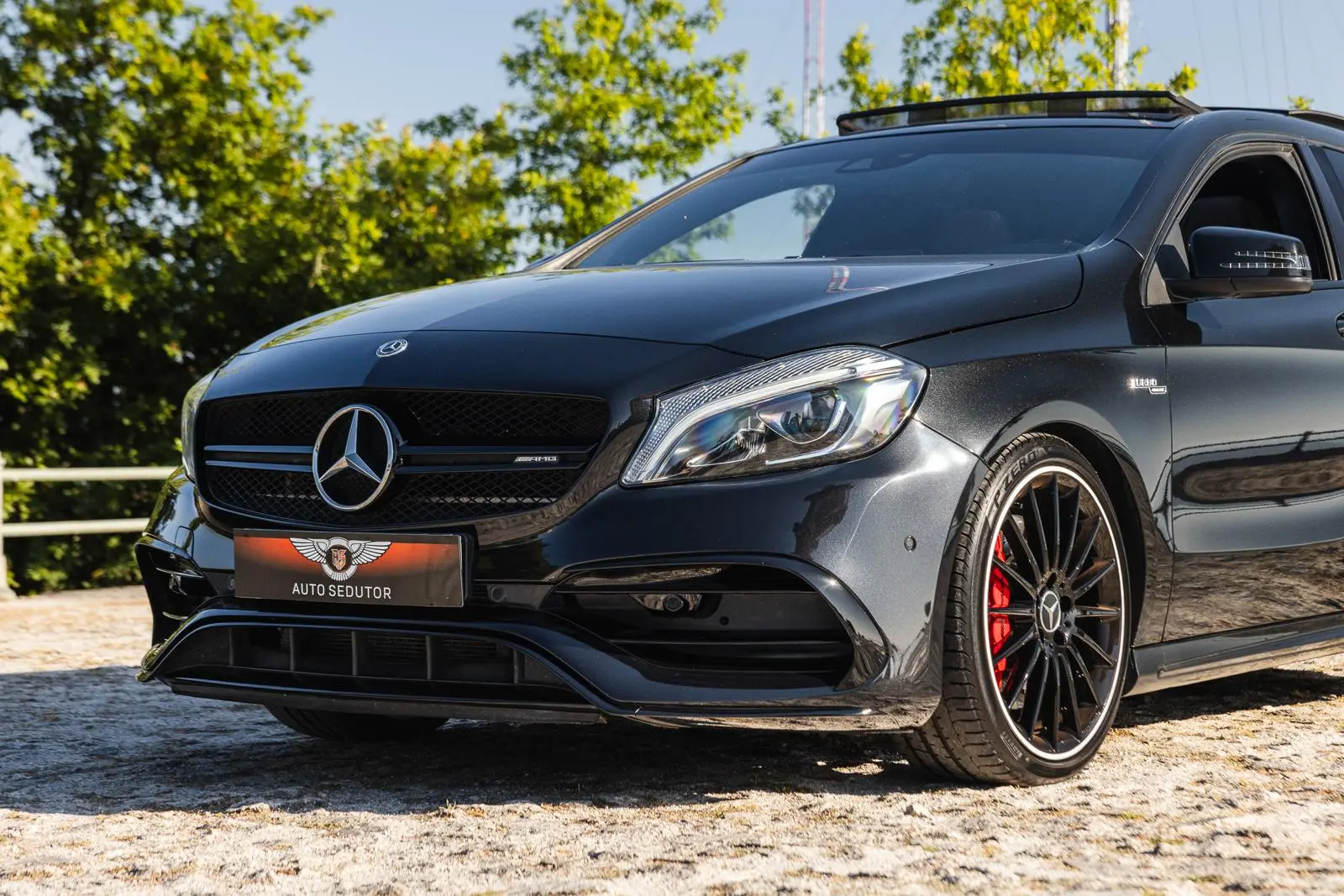 Mercedes-Benz A 45 AMG 4Matic Speedshift 7G-DCT 2