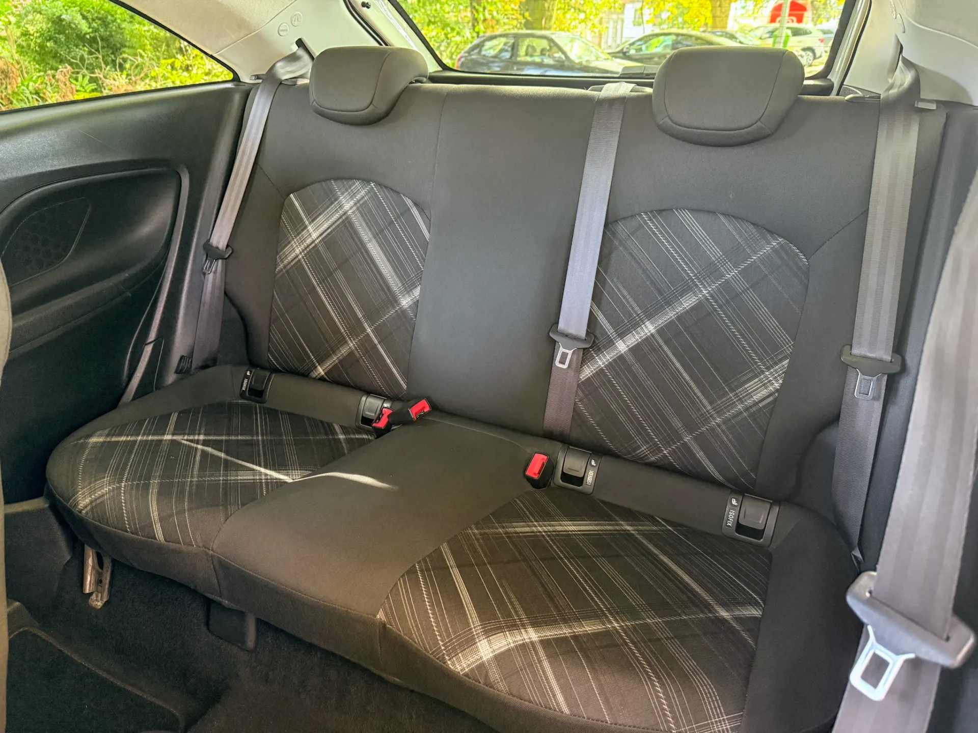 Opel Corsa Outro 15