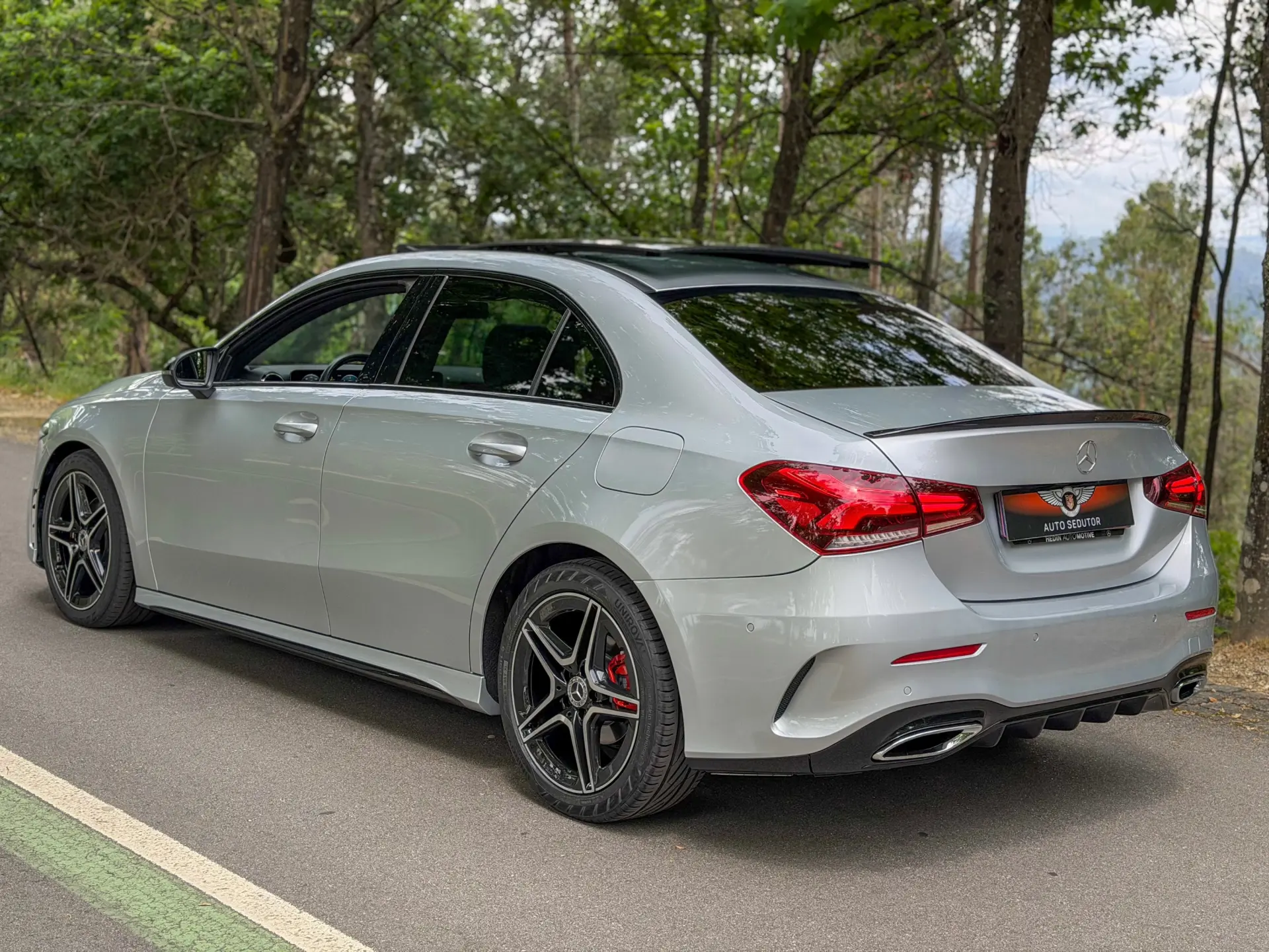 Mercedes-Benz A 180 Limousine AMG 5