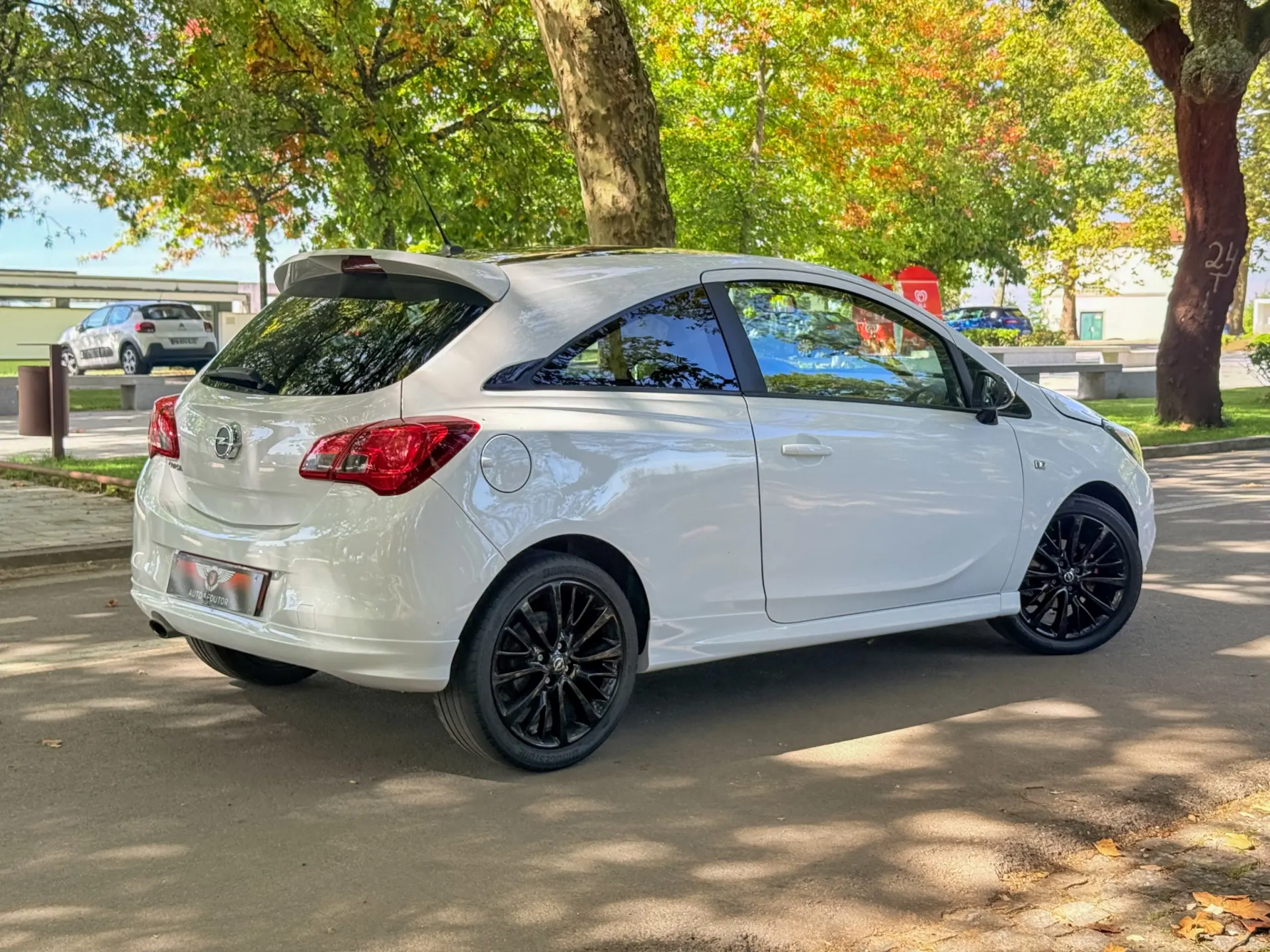 Opel Corsa Outro 9