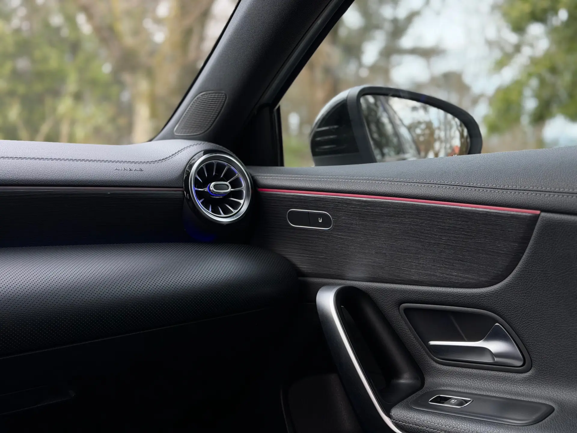 Mercedes-Benz A 180 d 7G-DCT AMG Line 19