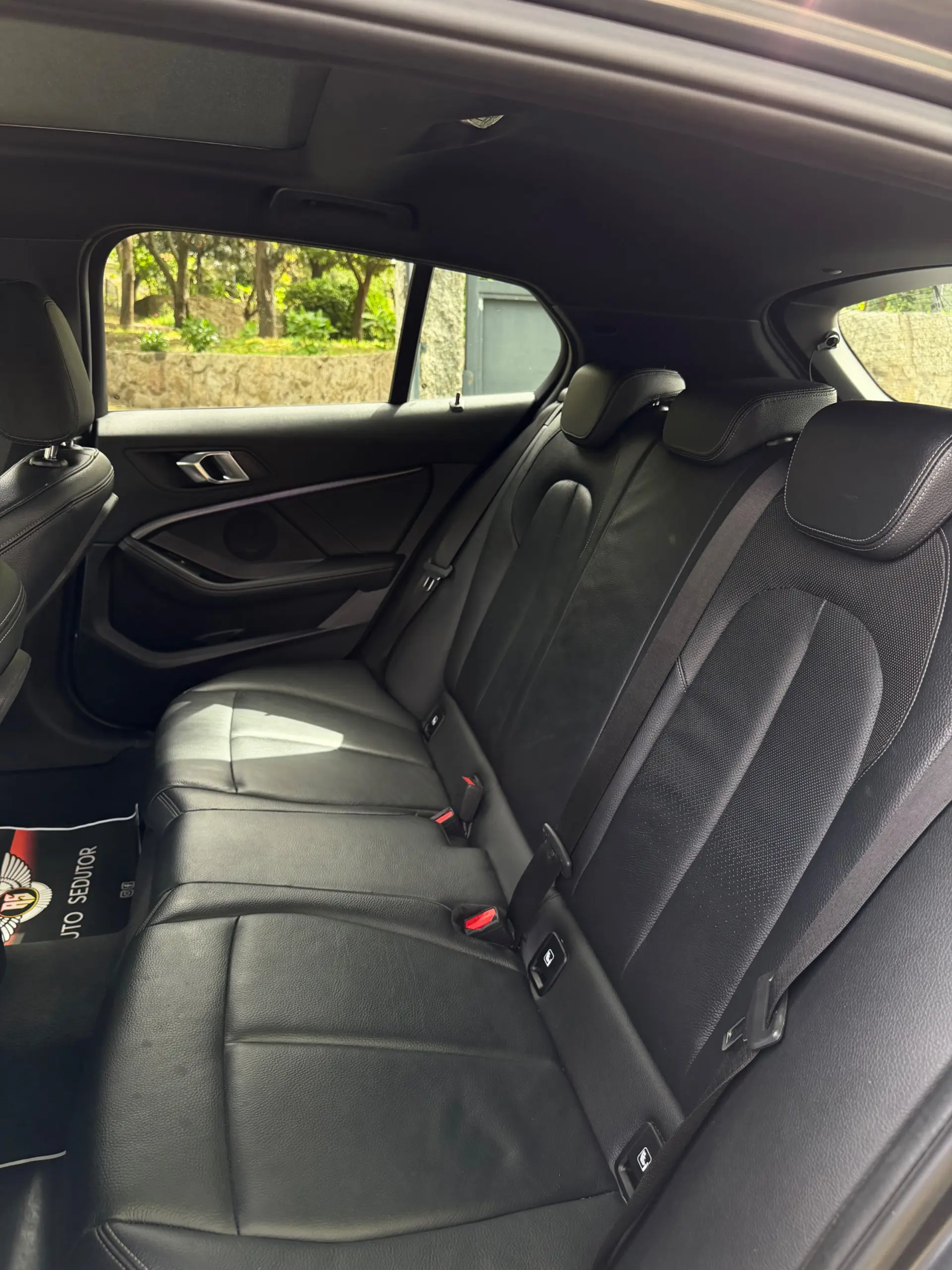 BMW 116 d Pack M Shadow Auto 10