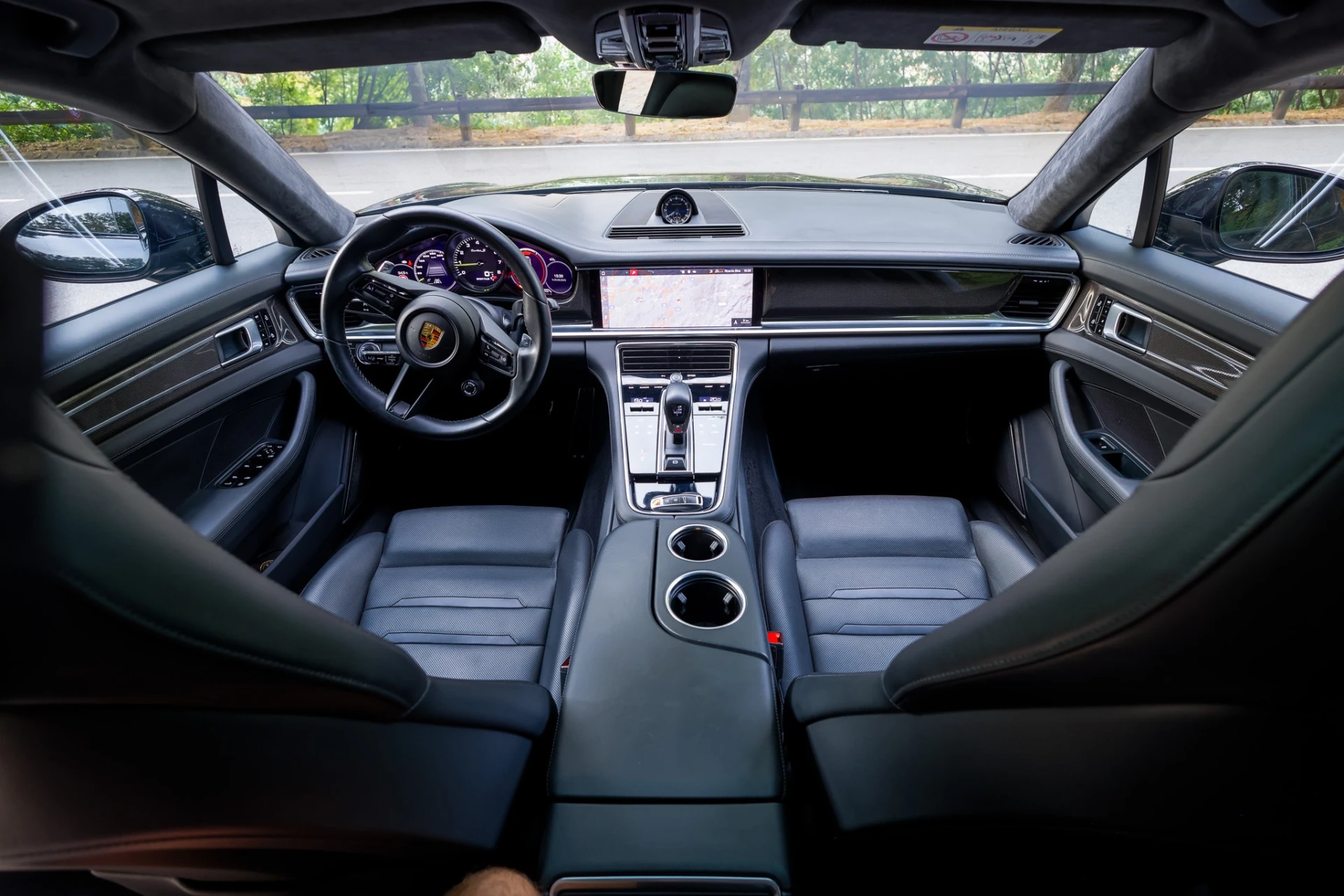 Porsche Panamera 12