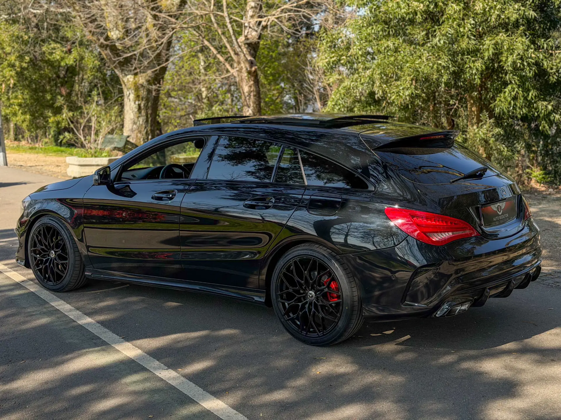 Mercedes-Benz CLA 200 d 7G-DCT AMG Line 5