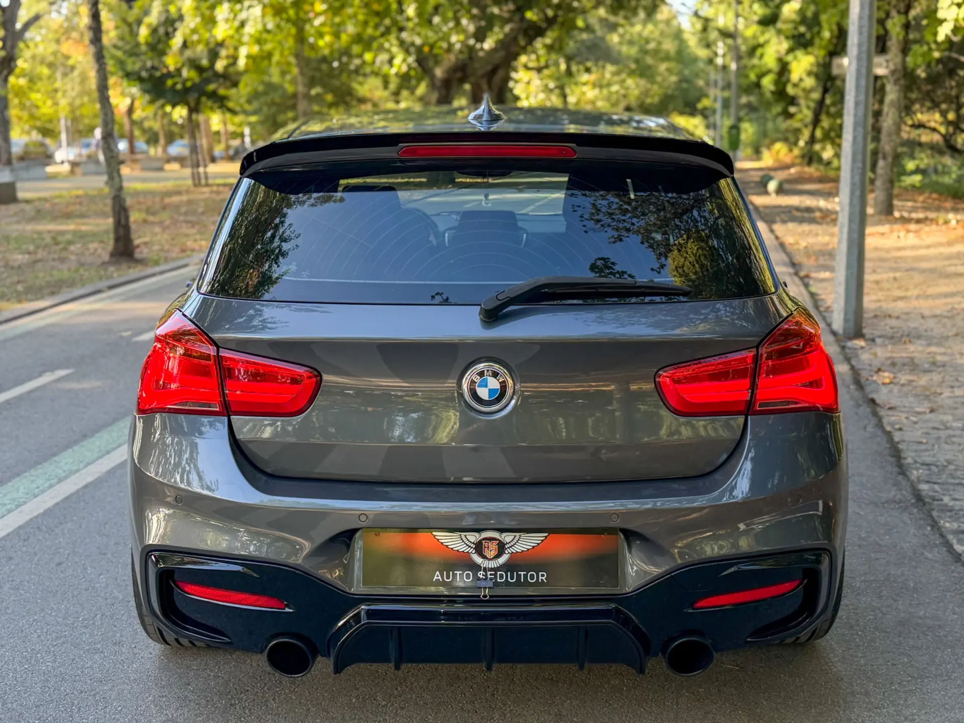 BMW 118 d Pack M 7