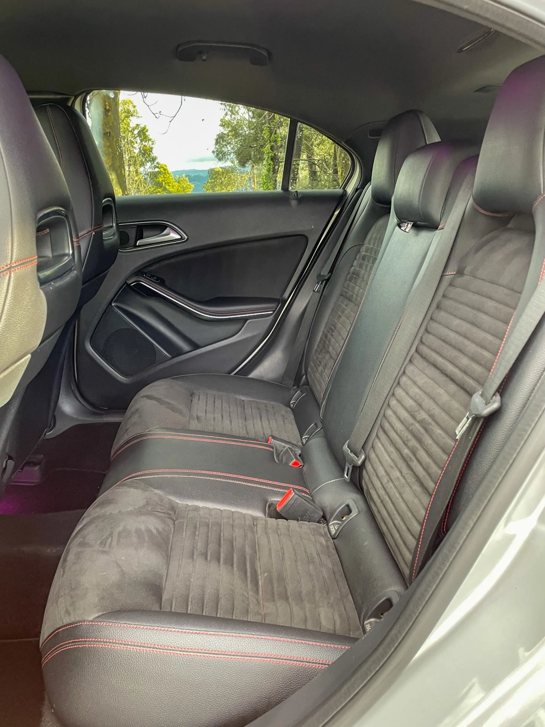 Mercedes-Benz A 180 d AMG Line 17