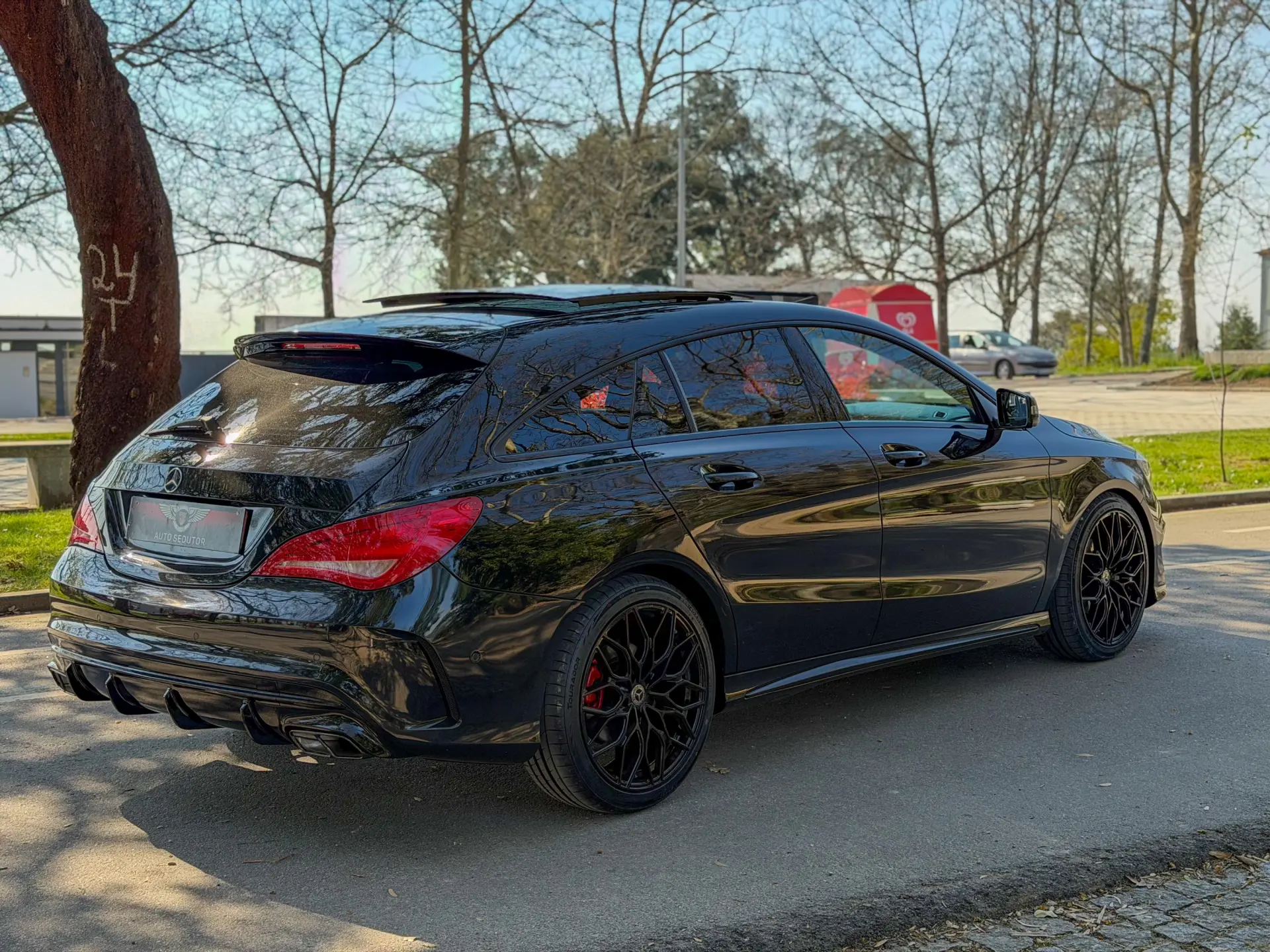 Mercedes-Benz CLA 200 d 7G-DCT AMG Line 6