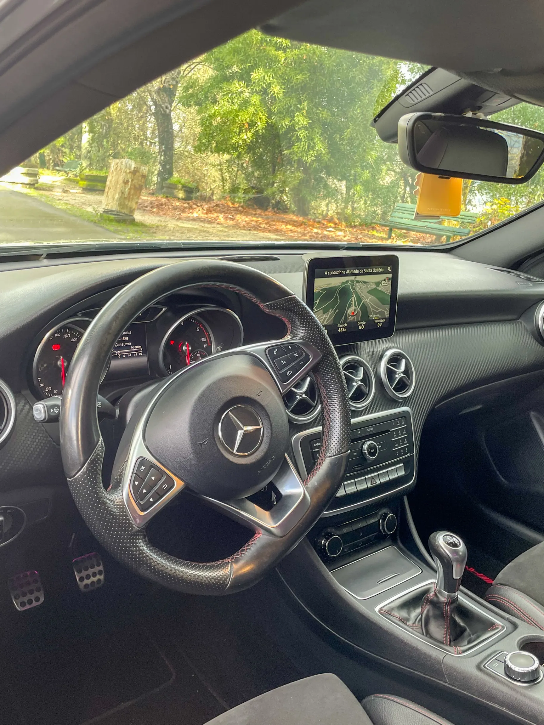 Mercedes-Benz A 180 d AMG Line 10