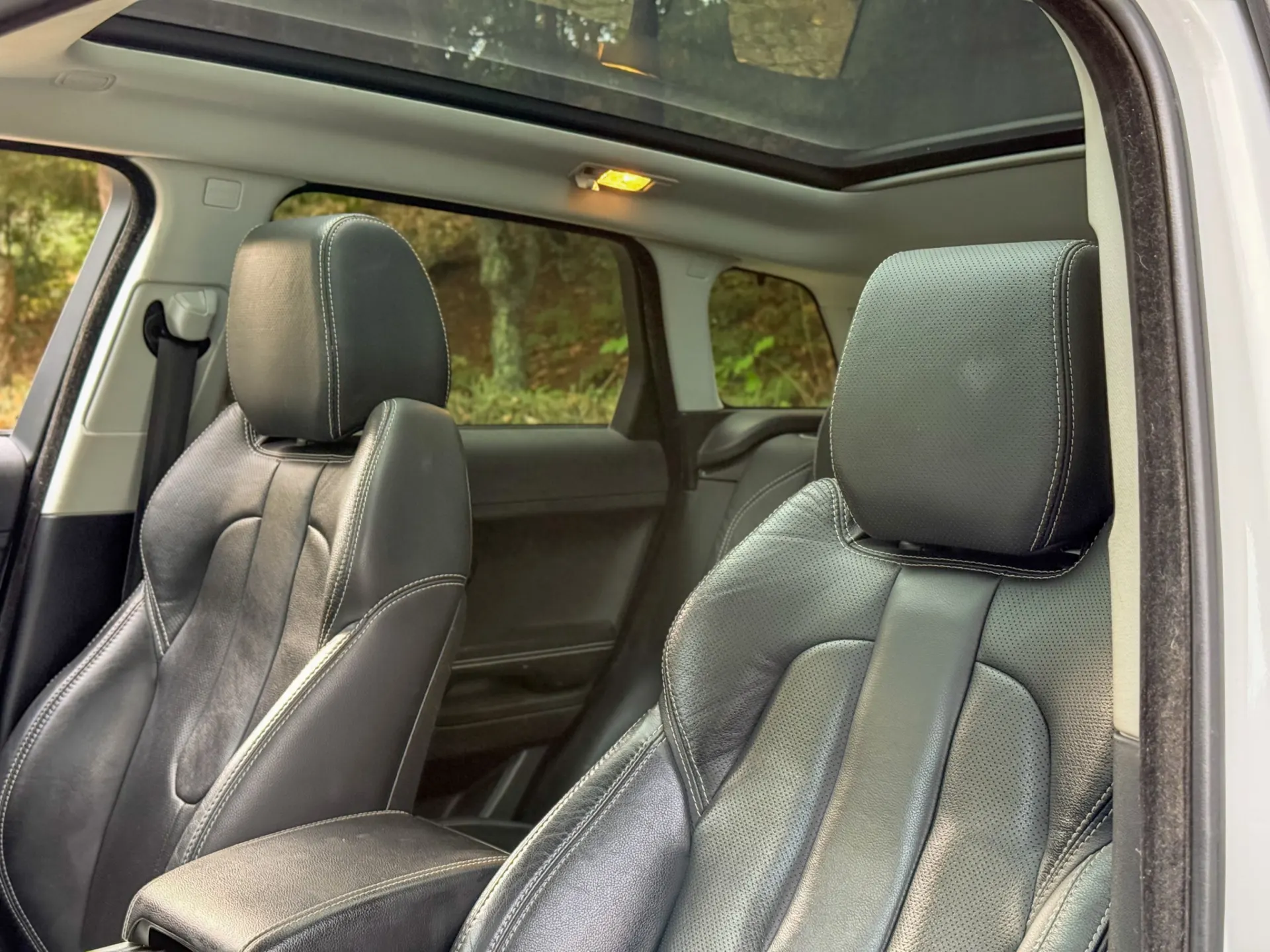 Land Rover Range Rover Evoque 2.2 DW12C Dynamic Auto 13