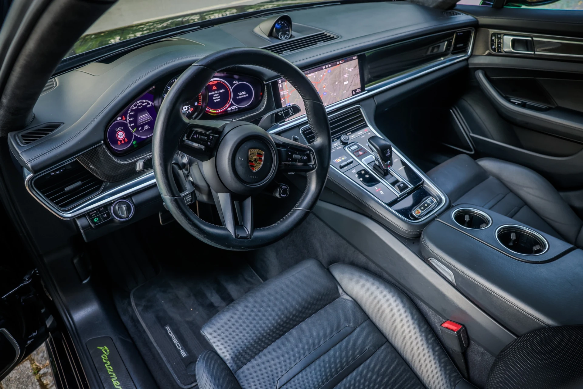 Porsche Panamera 9