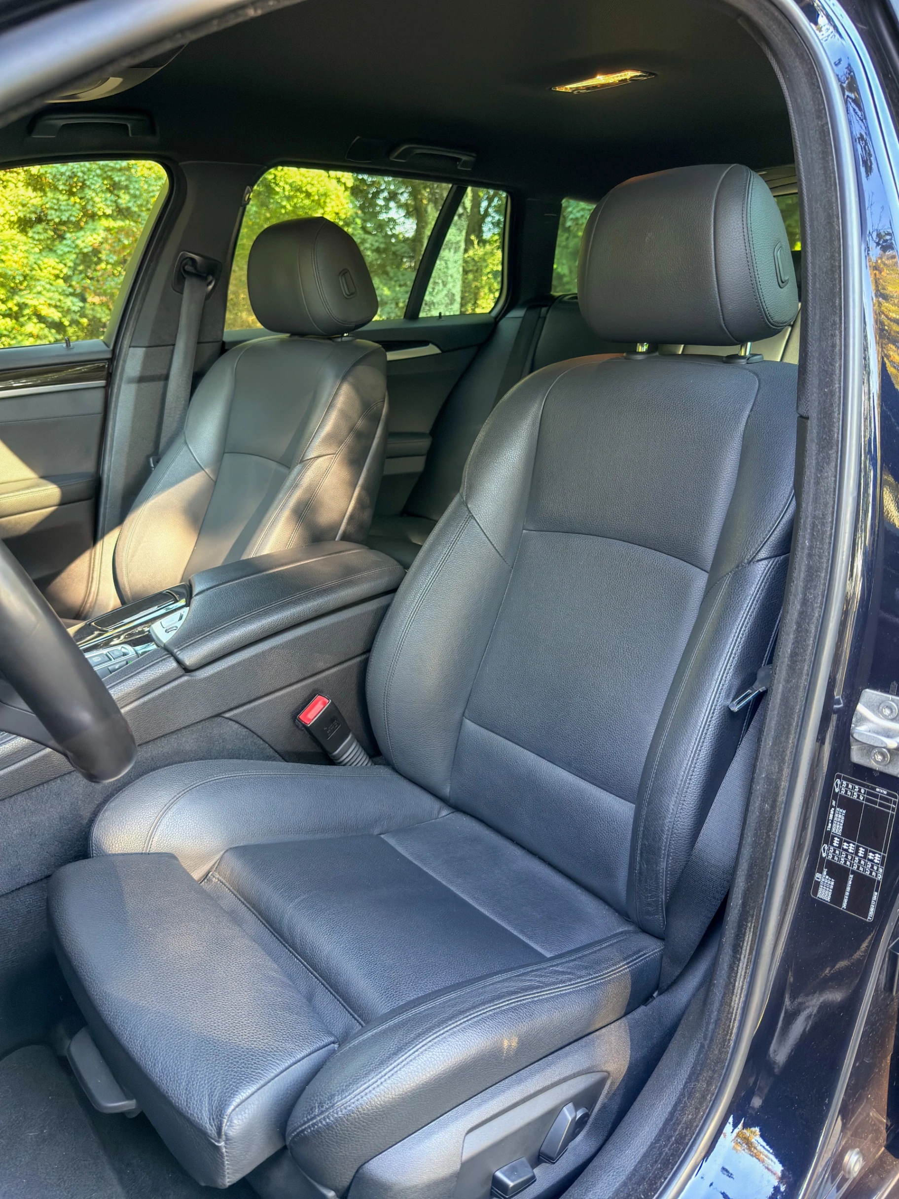 BMW 520 d Pack M Auto 10