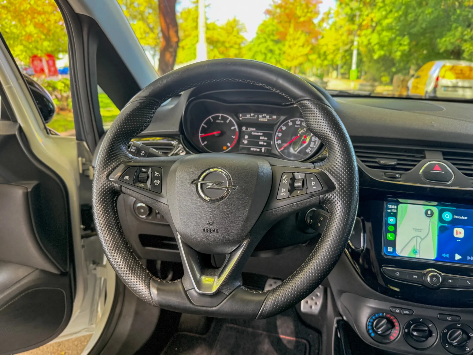 Opel Corsa Outro 16