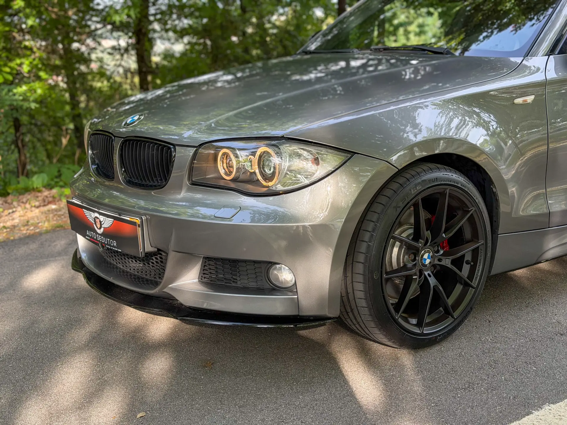 BMW 123 d DPF Aut. Edition Sport 2