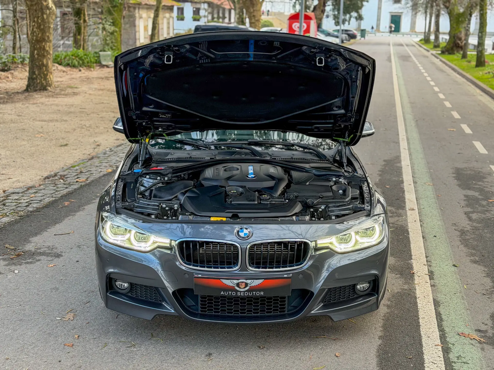 BMW 330 e iPerformance Pack M 5