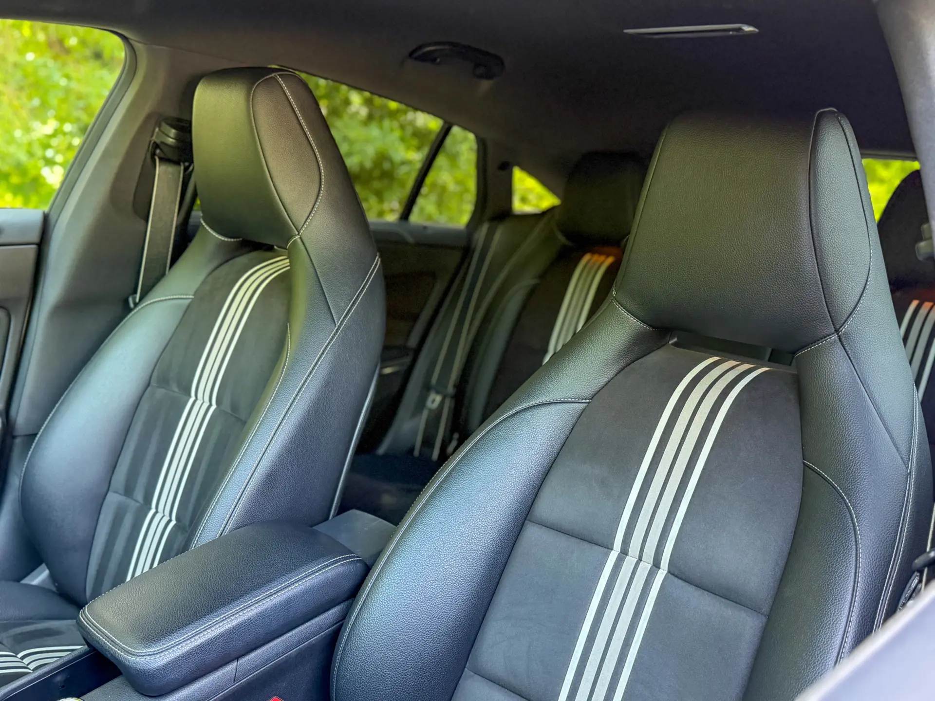 Mercedes-Benz CLA 220 (CDI) d 7G-DCT AMG Line 7