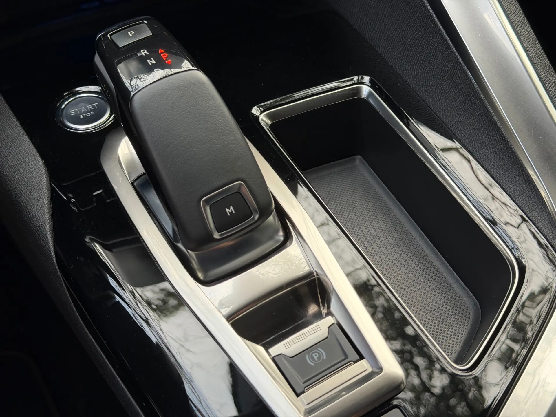 Peugeot 3008 1.5 BlueHDi GT EAT8 17