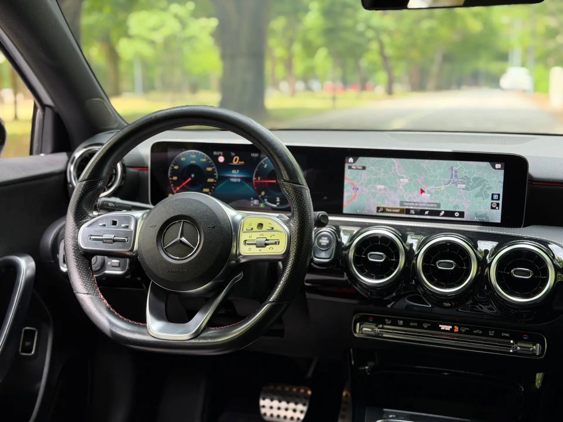 Mercedes-Benz A 180 Limousine AMG 13