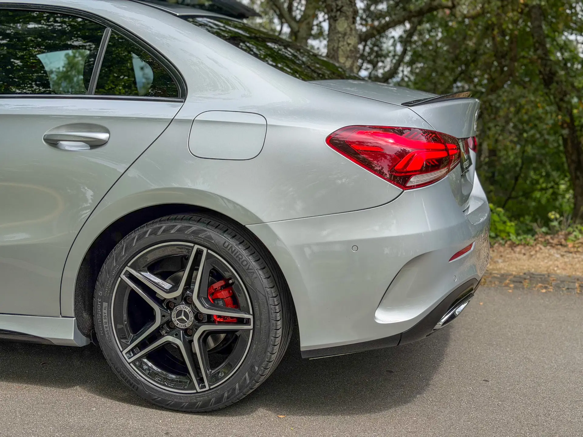 Mercedes-Benz A 180 Limousine AMG 8