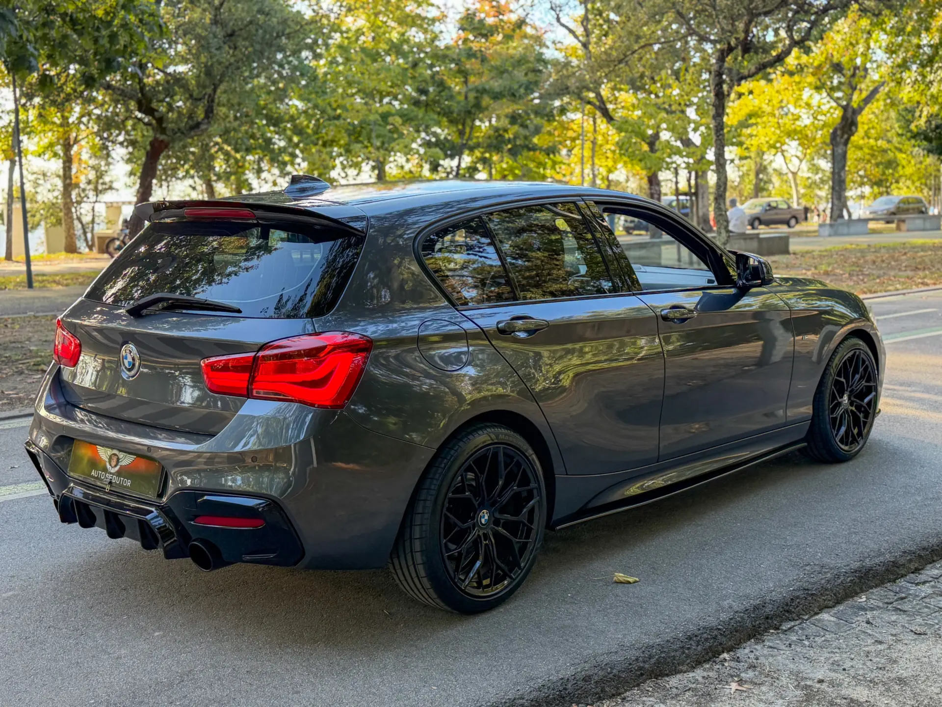 BMW 118 d Pack M 6