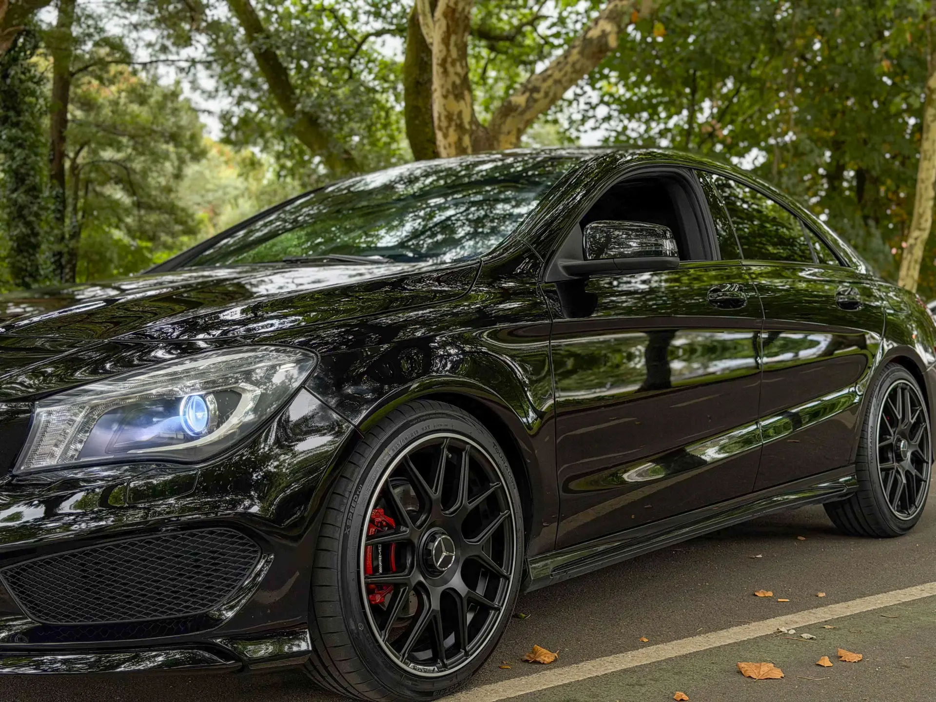 Mercedes-Benz CLA 200 d  7G-DCT AMG Line 3