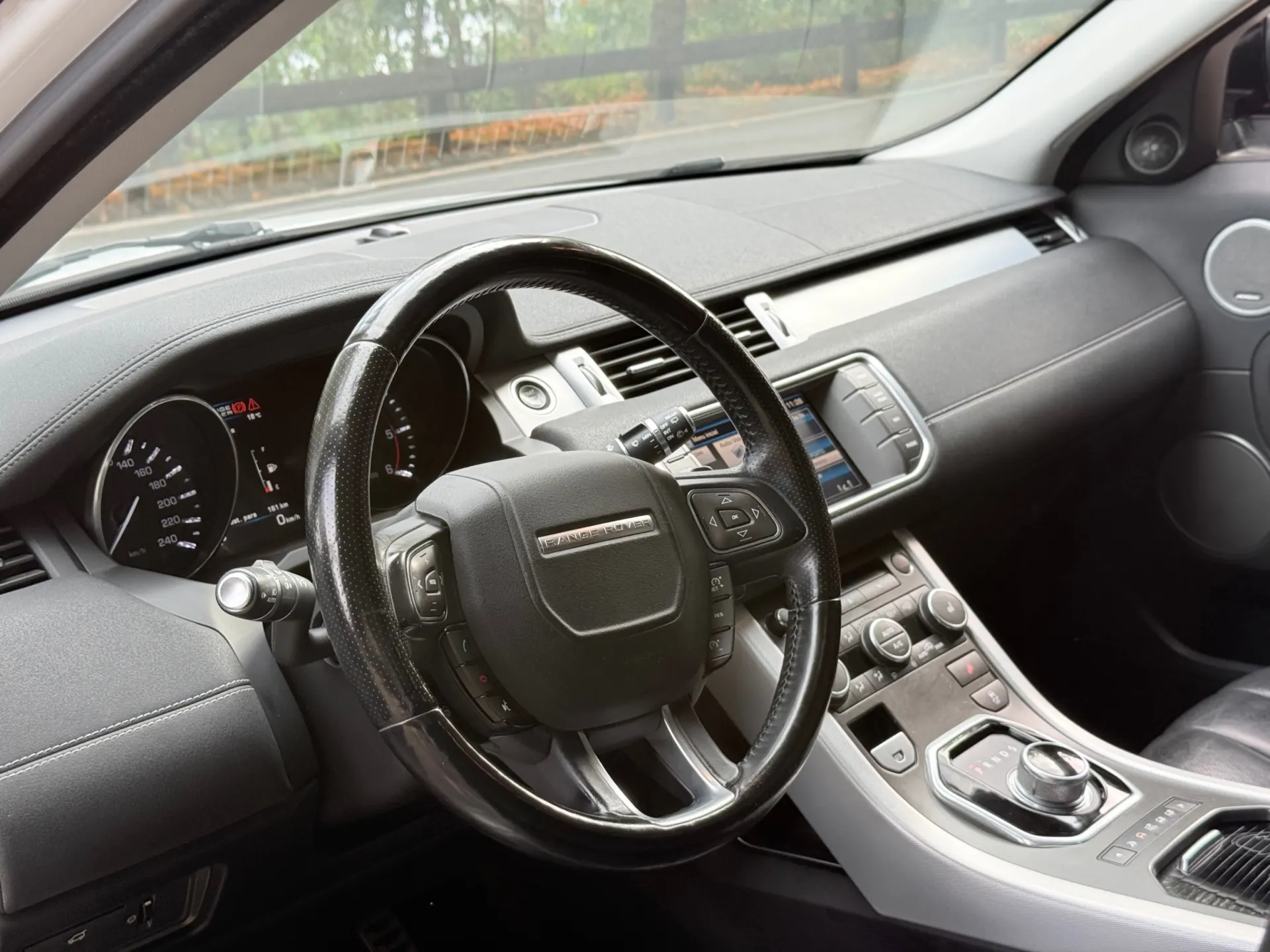 Land Rover Range Rover Evoque 2.2 DW12C Dynamic Auto 14