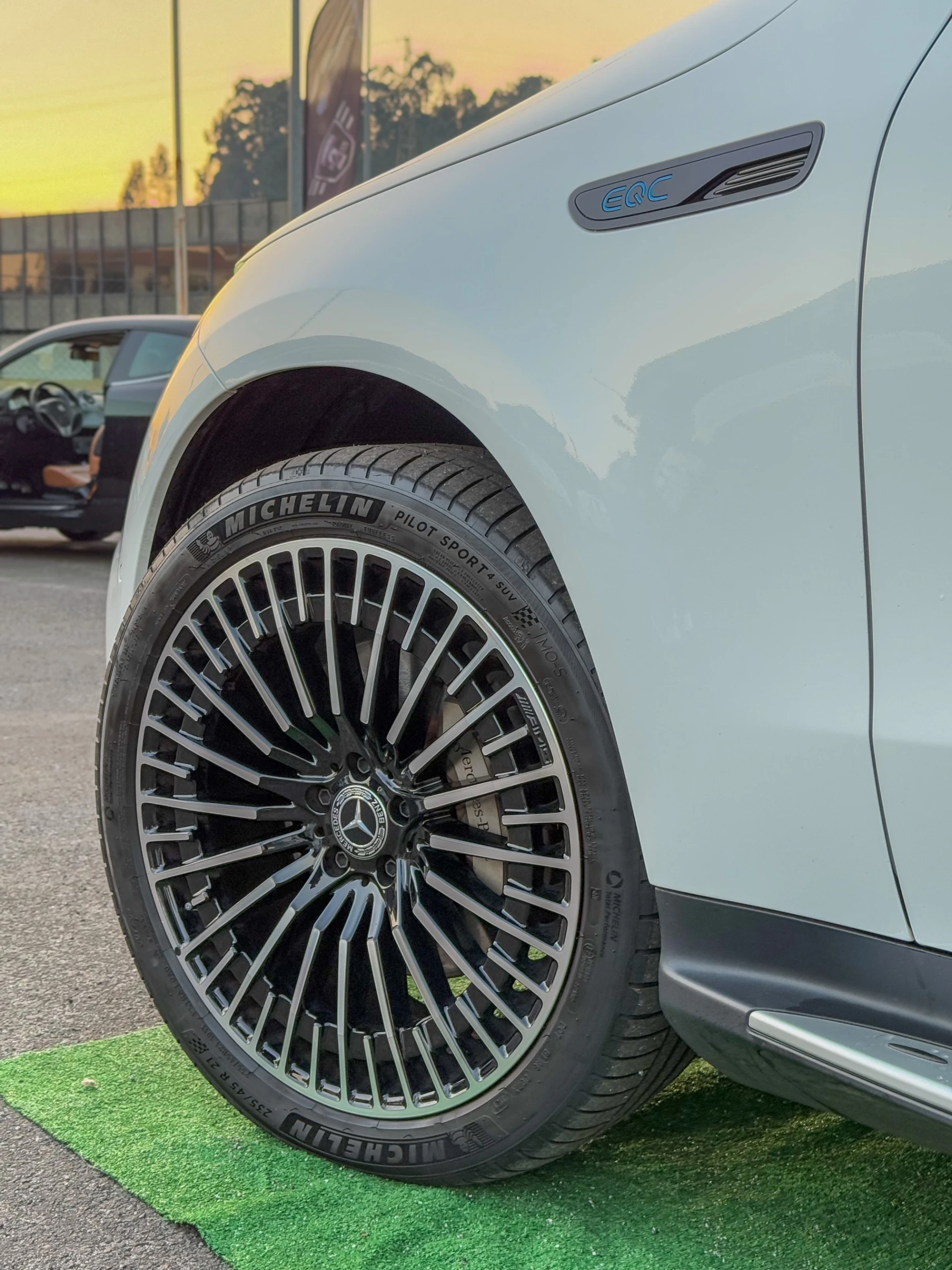 Mercedes-Benz EQC Amg 2