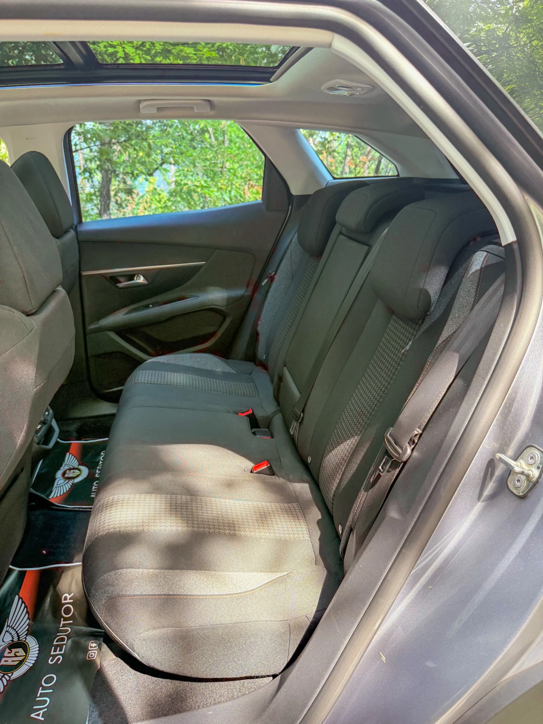 Peugeot 3008 ALLURE 8