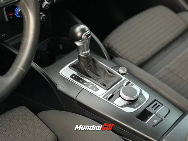 Audi A3 Sportback 1.6 TDI S tronic 10