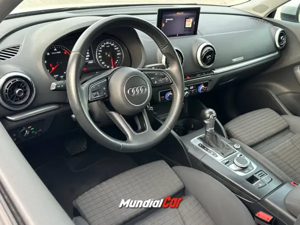Audi A3 Sportback 1.6 TDI S tronic 19