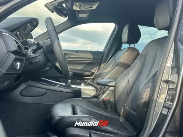 BMW 118 d Pack M 7