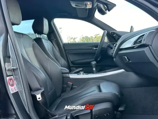 BMW 118 d Pack M 8