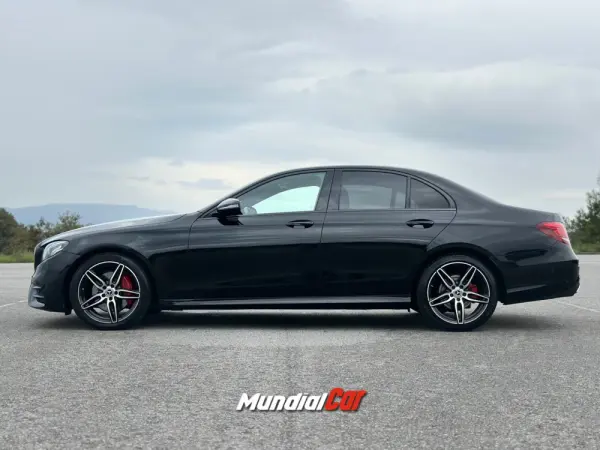 Mercedes-Benz E 220 d AMG Line 3