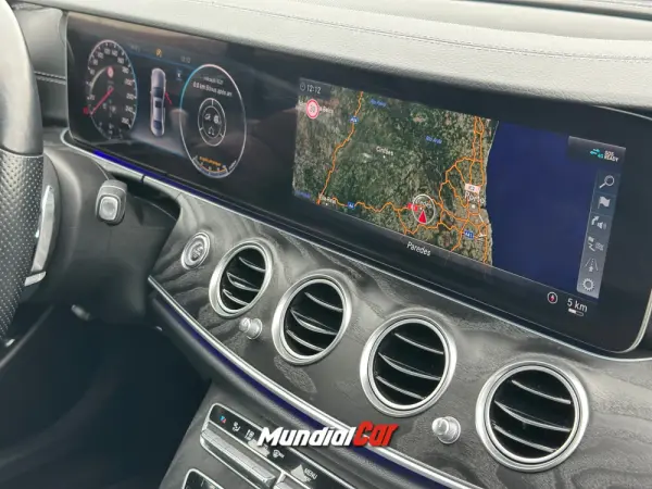 Mercedes-Benz E 220 d AMG Line 11