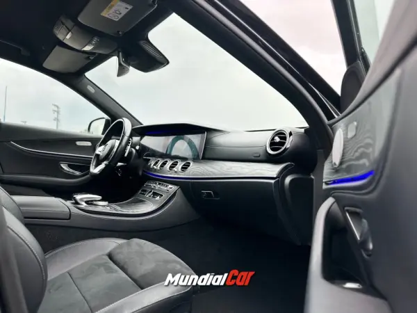 Mercedes-Benz E 220 d AMG Line 19