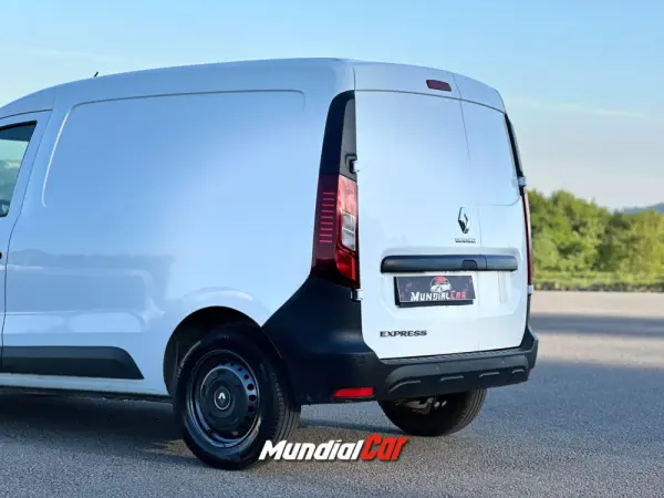 Renault Express 1.5 Blue dCi Confort 12