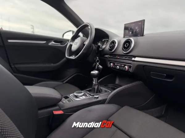 Audi A3 Limousine 2.0 TDi S-line 17