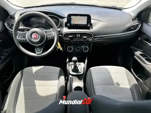 Fiat Tipo 1.3 Multijet Cross 4