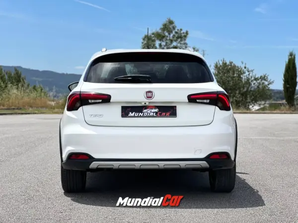 Fiat Tipo 1.3 Multijet Cross 13