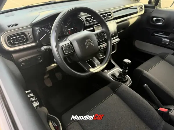 Citroen C3 1.2 PureTech Shine 10