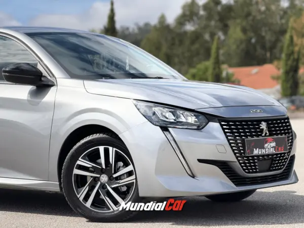 Peugeot 208 1.2 PureTech Allure Pack EAT8 17