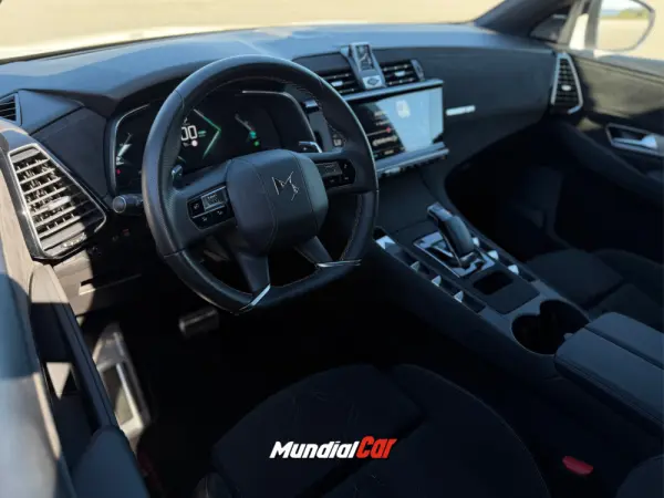 DS DS7 Crossback E-Tense Performance Line + EAT8 10