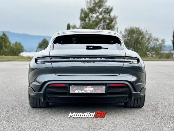 Porsche Taycan Cross Turismo 4 5
