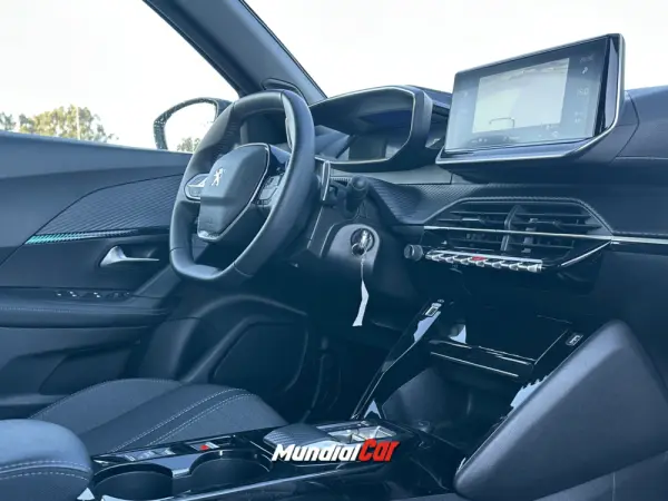 Peugeot 2008 1.2 PureTech Allure EAT8 20