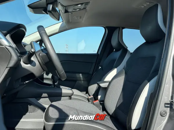 Renault Captur 1.6 Hybrid E-Tech Intens 24